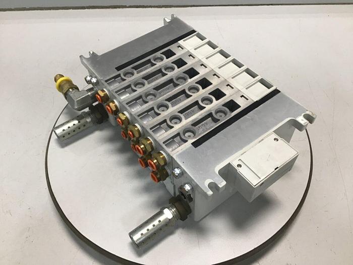 Used SMC Valve w/Manifold VQC4301-5 #117100