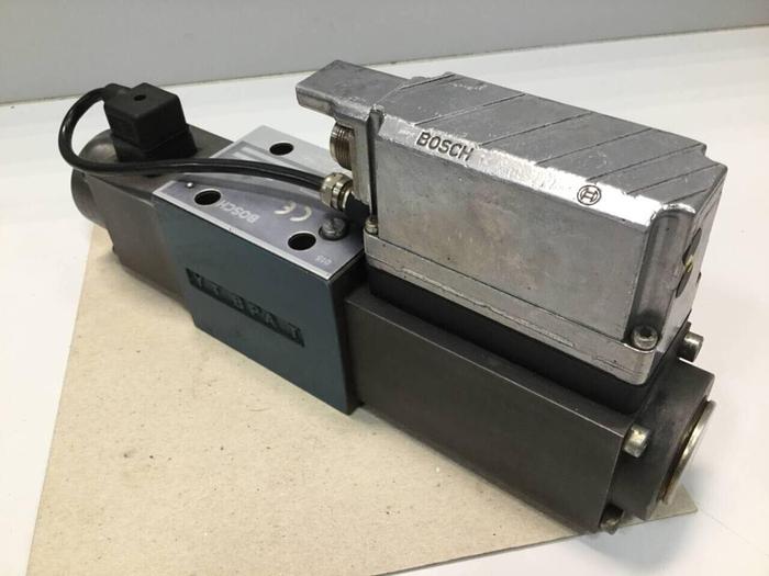 Used BOSCH SERVO Proportional Valve 0 811 404 551 USED