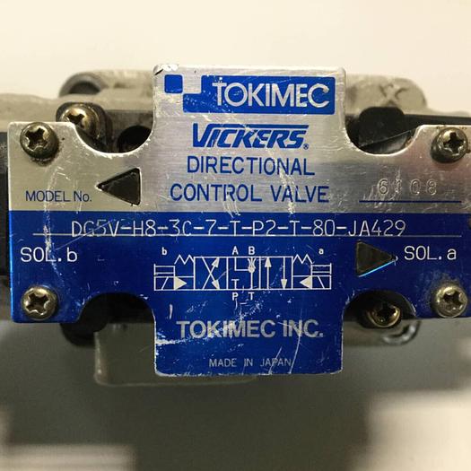 Used VICKERS Directional Valve DG4V-3-6C-M-P2-T-7-50 #92343