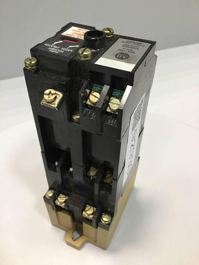 Used ALLEN BRADLEY AC Relay 700-P400A1 SER B NO CONTACTS #92930