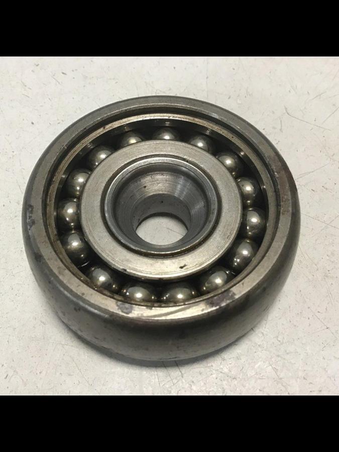Used WEBB Centering Ball Bearing Red Seal 00016015 USED