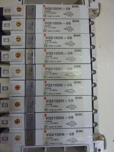 Used SMC Manifold w/ Valves VV5Q21-09C6FU3-DN #67224