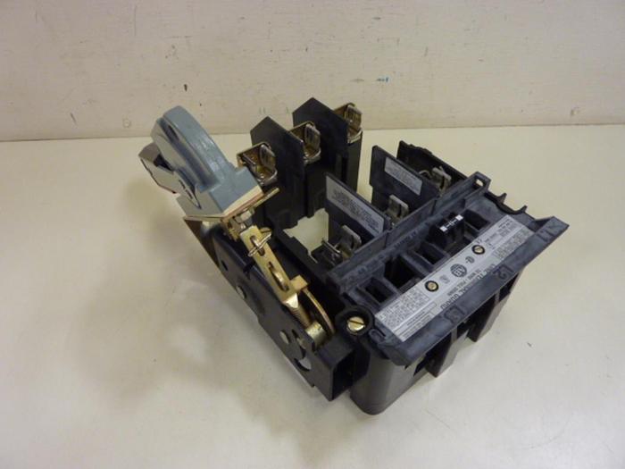 Used ALLEN BRADLEY 30 Amp Disconnect Switch 1494V-DS30 SER A #58567