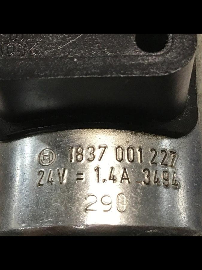 Used BOSCH Directional Valve 0 810 091 423 Used