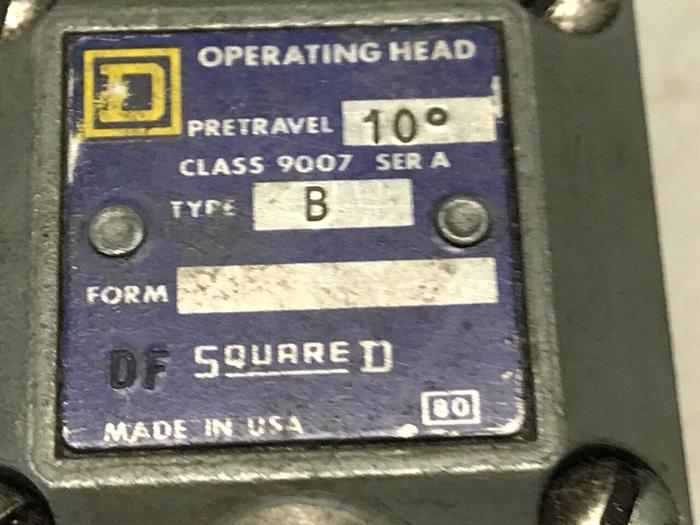 Used SQUARE D Limit Switch 9007-C54B #121680