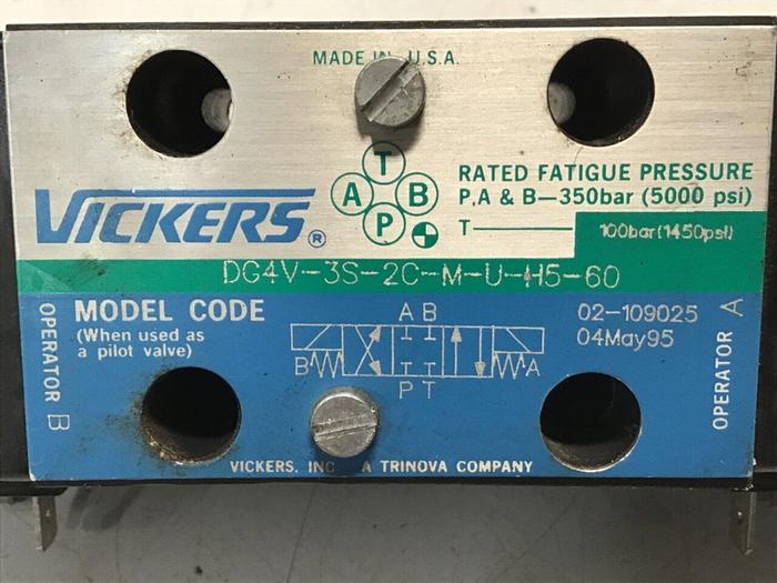 Used VICKERS Valve DG4V-3S-2C-M-U-H5-60 #130772