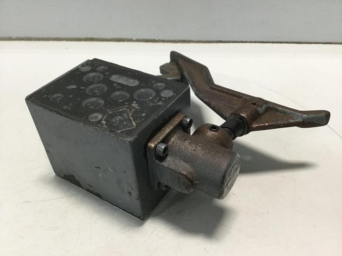 Used PARKER Directional Control Valve D3ML4BN10X4384 Used