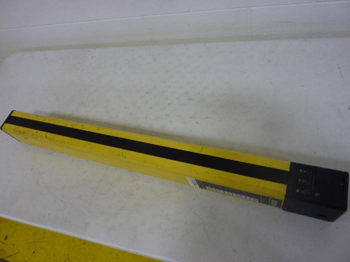 Used SICK OPTIC ELECTRONIC Light Curtain Receiver AGSE 900-1211 #51334