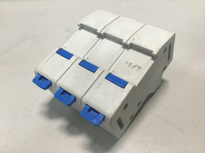 Used FERRAZ SHAWMUT 30 Amp Fuse Holder US3J3 #115729