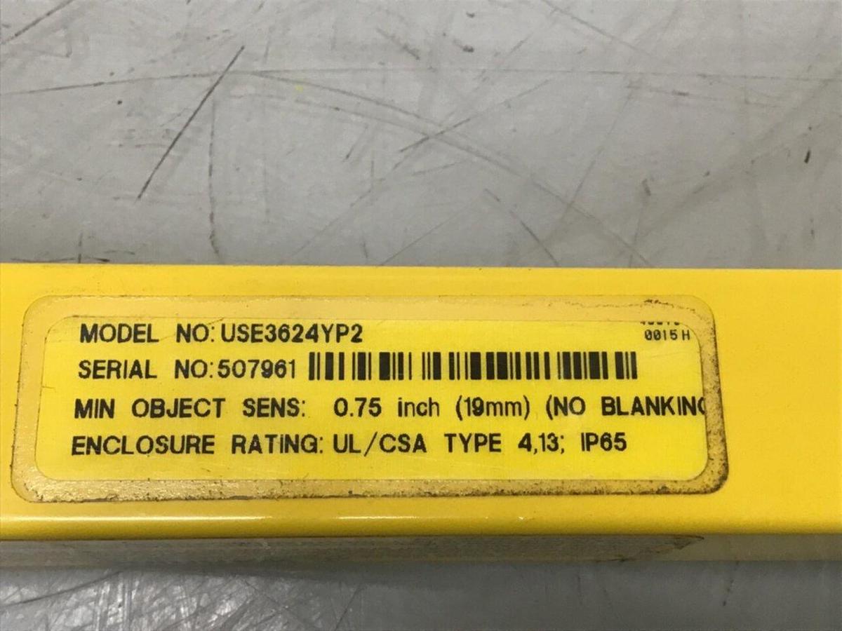 Used BANNER ENGINEERING Light Curtain Emitter USE3624YP2 USED