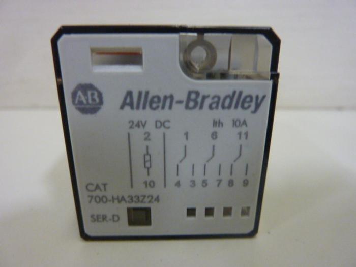 Used ALLEN BRADLEY Relay 700-HA33Z24 SER D #50472