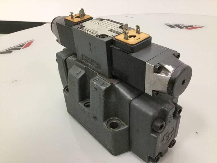 Used REXROTH Valve 4WE6J51AG24N9K4V #90248