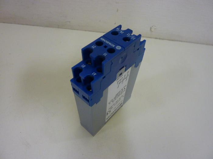 Used SCHLEICHER Relay Module KS12 #54584