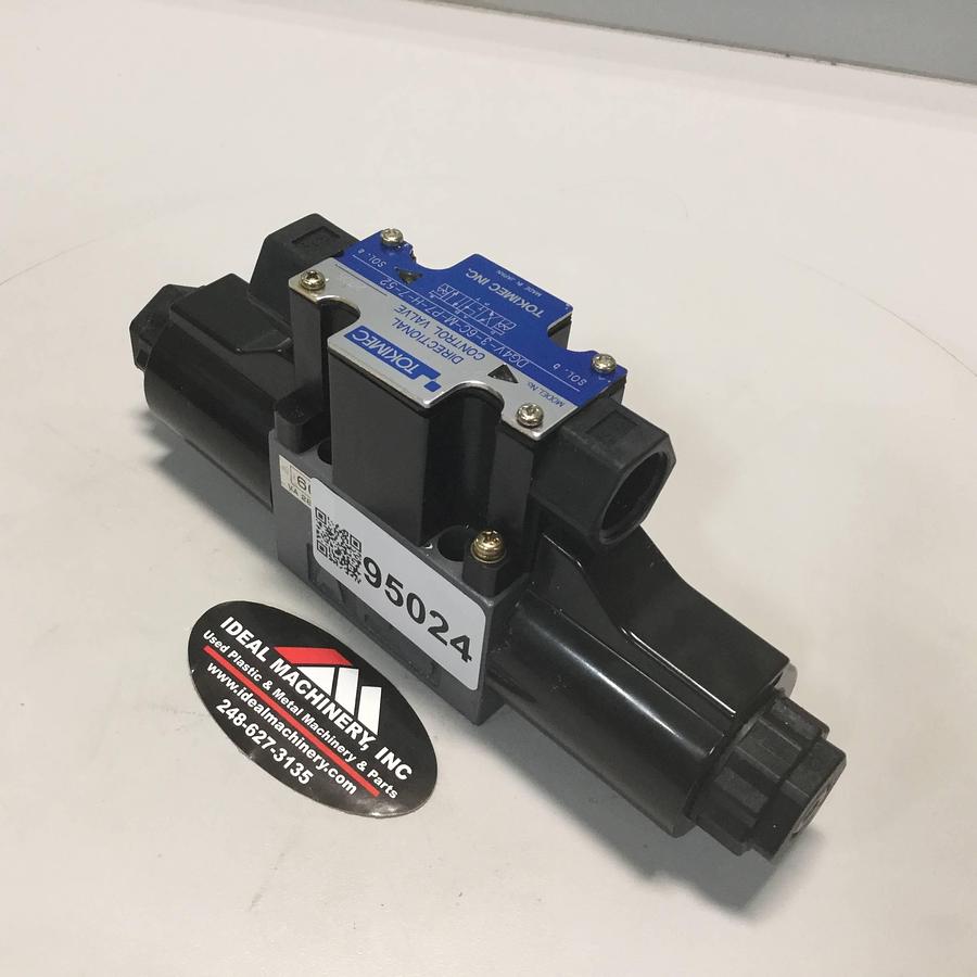 Used TOKIMEC Directional Control Valve DG4V-3-6C-M-P7-H-7-52 USED