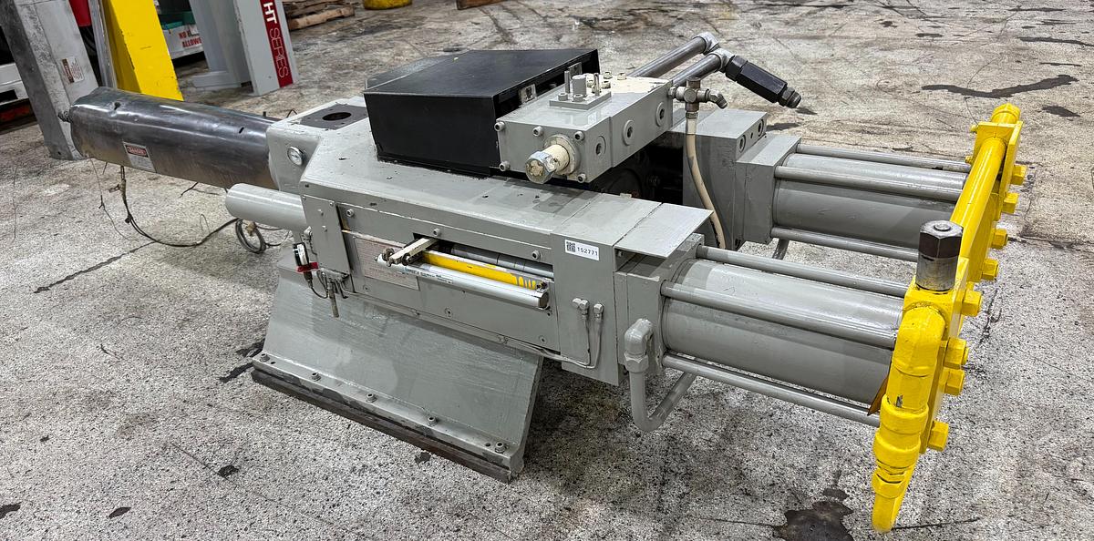 Used VAN DORN 300-RS-30 F INJECTION UNIT