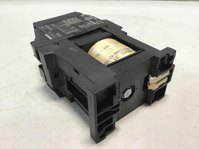 Used SIEMENS Contactor 3TF4010-0B #133210