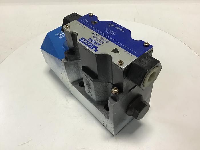 Used VICKERS Valve DG4V-5-2A-M-P7L-H-6-30-T51 Used #145500