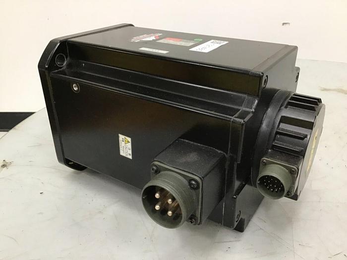 Used SANYO DENKI AC Servomotor P60B2211KVXV22 Used