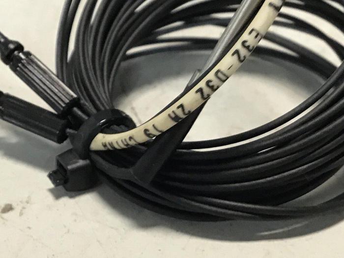 Used OMRON Fiber Optic Sensor E32-D32 #128664