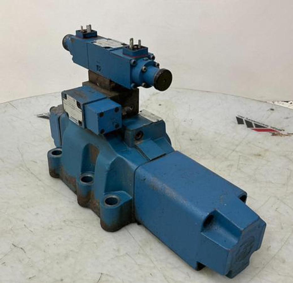 Used MANNESMANN REXROTH 4WRZ32W3-520-50/6A24N9EK4/D3MR