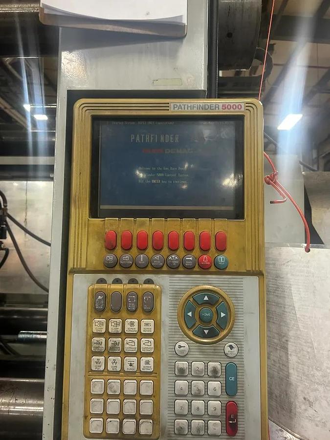 Used 1999 VAN DORN 500 Ton Injection Molding Machine 500HT-4300 USED