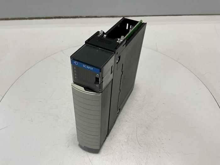 Used ALLEN BRADLEY 1756-IV32/A