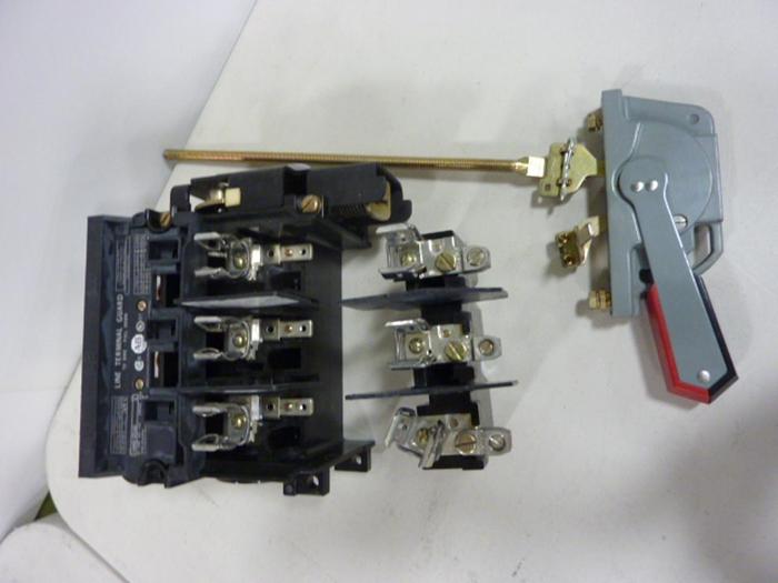 Used ALLEN BRADLEY 60 Amp Disconnect Switch 1494V-DS60 SER A #57439