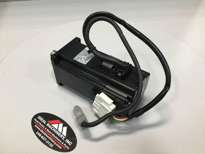 Used YASKAWA ELECTRIC Servo Motor SGMAH-04AAAYU21 #92508