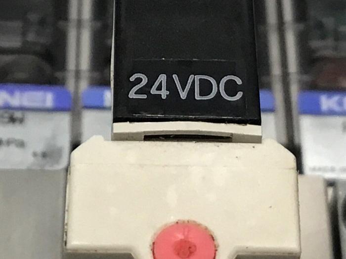 Used KOGANEI Block w/ Valves PBM6P-3W Used #120985