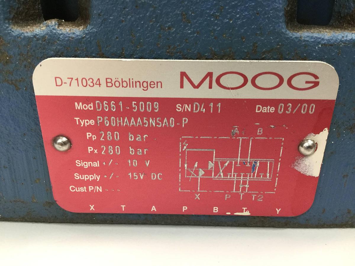 Used MOOG D661-5009 SERVO JET HYDRAULIC VALVE USED 