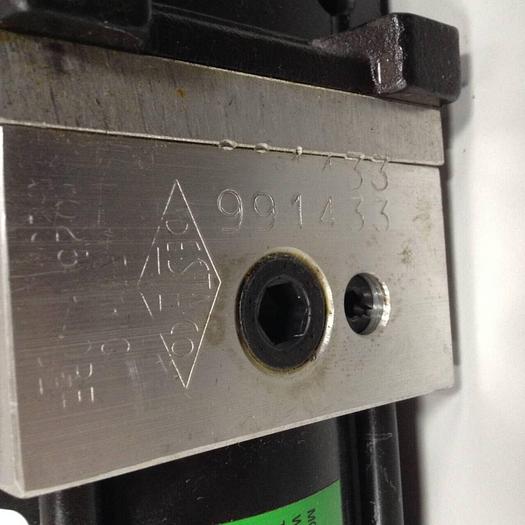 Used DESTACO Pneumatic Hold Clamp 994MAL-046M-135A-57-11-DS #90056