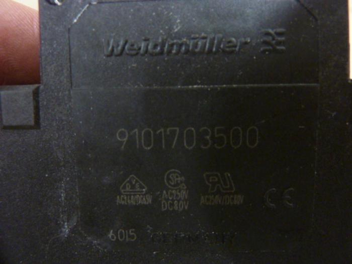Used WEIDMULLER 3 Amp Circuit Breaker 9101703500 #52177