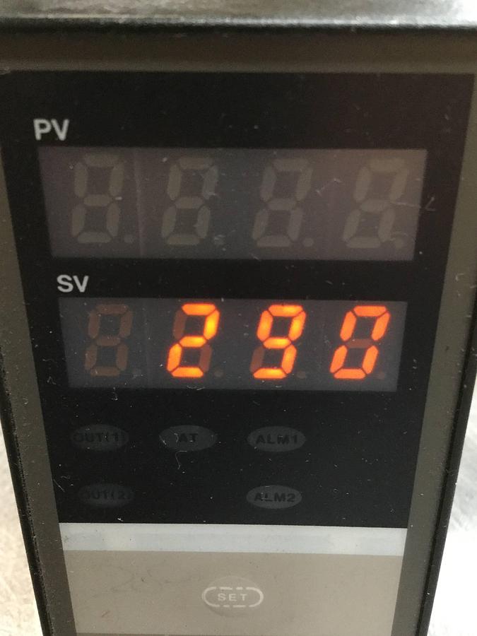 Used RKC Temperature Control REX-C400FK03VNN USED