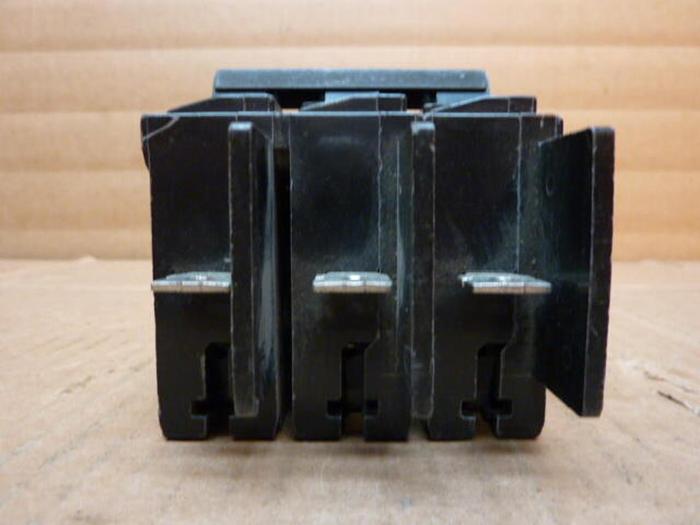 Used GOULD 30 Amp Circuit Breaker BQ3B030 #27031