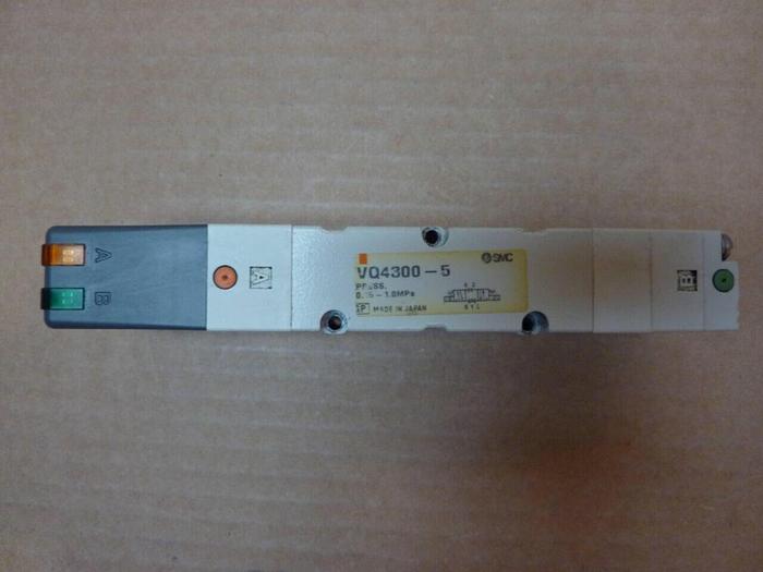 Used SMC Solenoid Valve VQ300-5 #24480