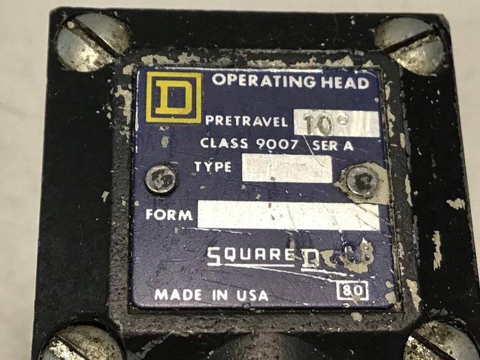 Used SQUARE D Limit Switch 9007-AEQ2699 #121427