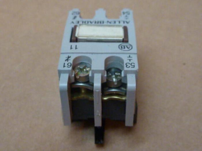 Used ALLEN BRADLEY Auxiliary Contact 195-FA11 SER A #79594