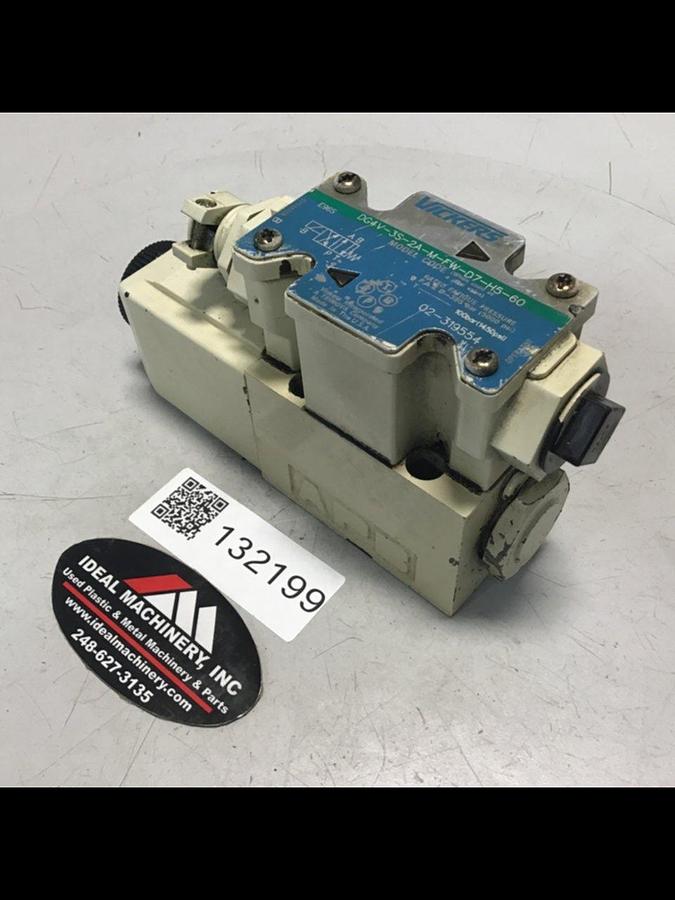Used VICKERS Valve DG4V-3S-3C-M-FW-D7-H5-60 USED