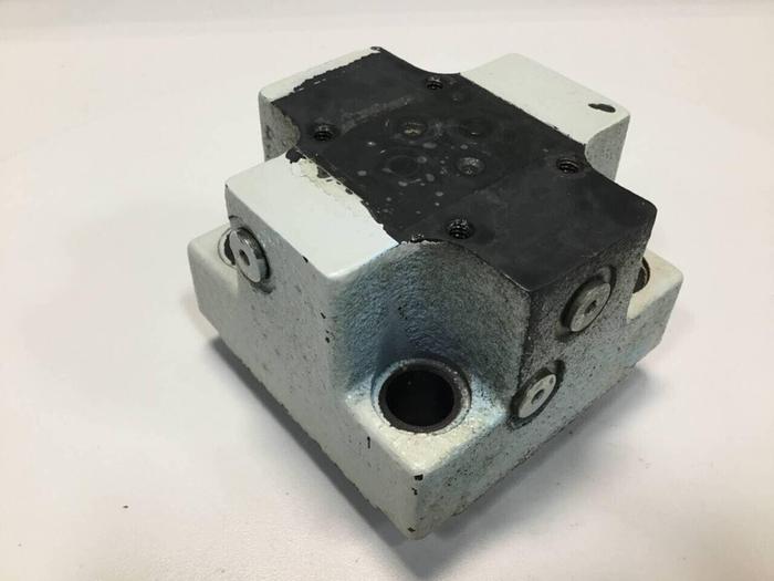 Used VICKERS Valve CVCS25W11S210A00B12 #98921