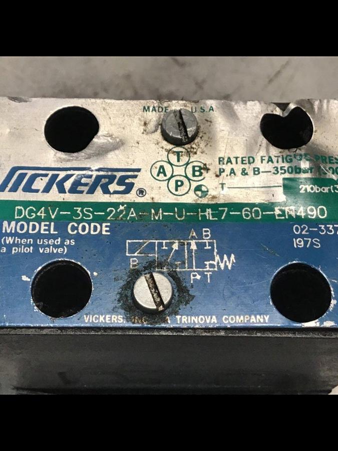 Used VICKERS Valve DG4V3S22AMUHL760EN490 Used