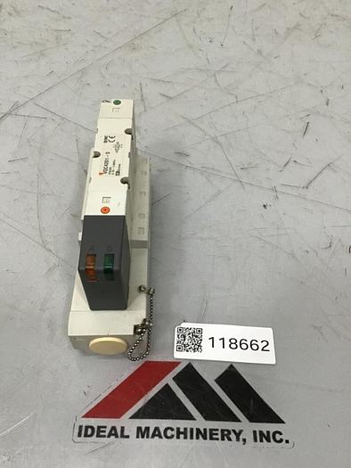 Used SMC Solenoid Valve VQC4201-5 #118662