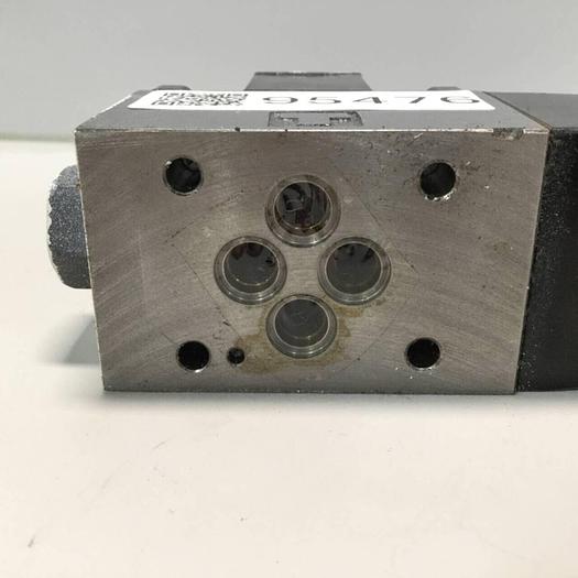 Used VICKERS Directional Control Valve DG4V32AMP7H750 #95476