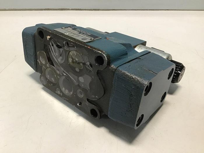 Used BOSCH Valve 081WV16P1V3018PTWS024/00D51 #116365