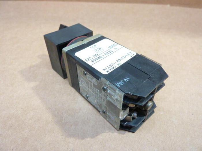 Used ALLEN BRADLEY Selector Switch 800MB-NX36 #38139