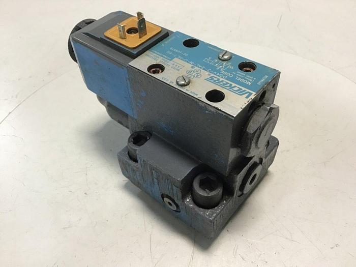 Used VICKERS Valves DG4V-3-2AL-M-U-HL7-60 #119563