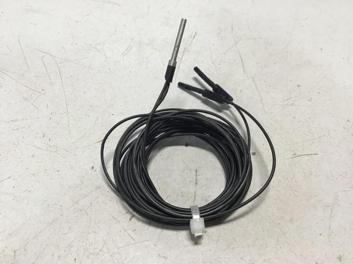 Used OMRON Fiber Optic Sensor E32-D32 #128656