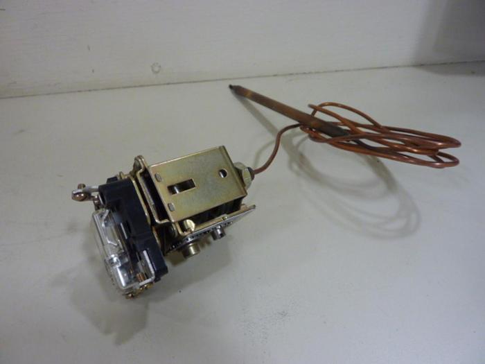 Used ALLEN BRADLEY Temperature Control 837-A4 SER A #53208