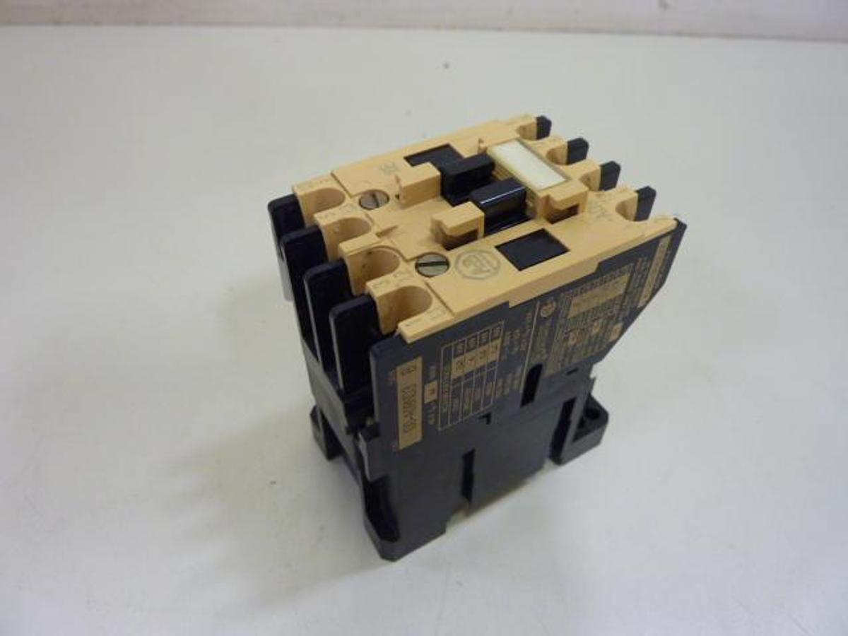 Used ALLEN BRADLEY Contactor 100-A09ND3 SER B Used