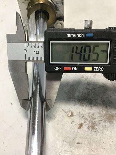 Used HORIUCHI MACHINERY Hydraulic Cylinder F8-SA 1FB32C140N180-COA Used