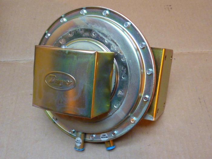Used DWYER Pressure Switch 1638 #22832
